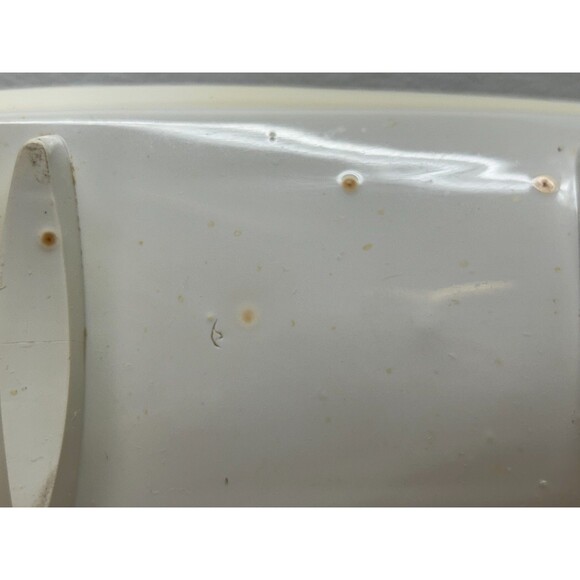 Vintage 1960s General Electric Portable 3 Speed Hand Electric Mixer Model 20M47 - Picture 14 of 16